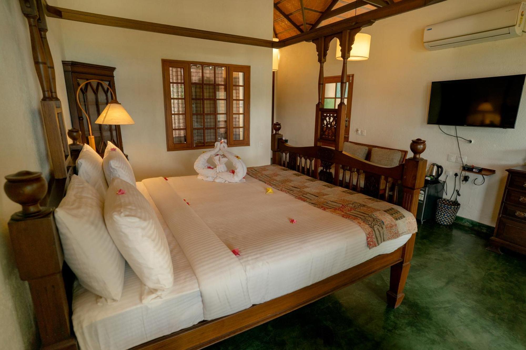 Cranganor History Cafe & Riverside Chateau North Paravur エクステリア 写真