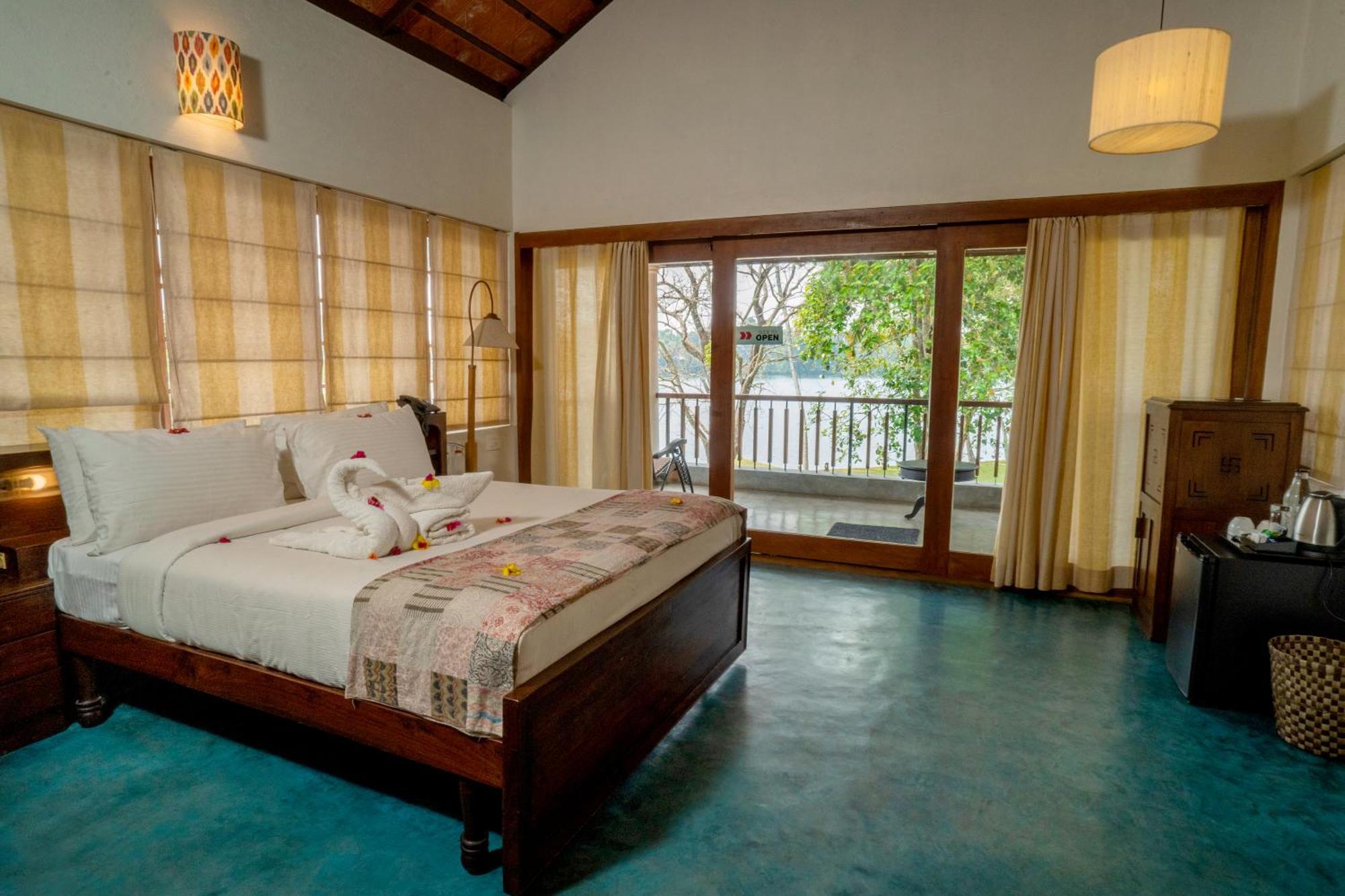 Cranganor History Cafe & Riverside Chateau North Paravur エクステリア 写真