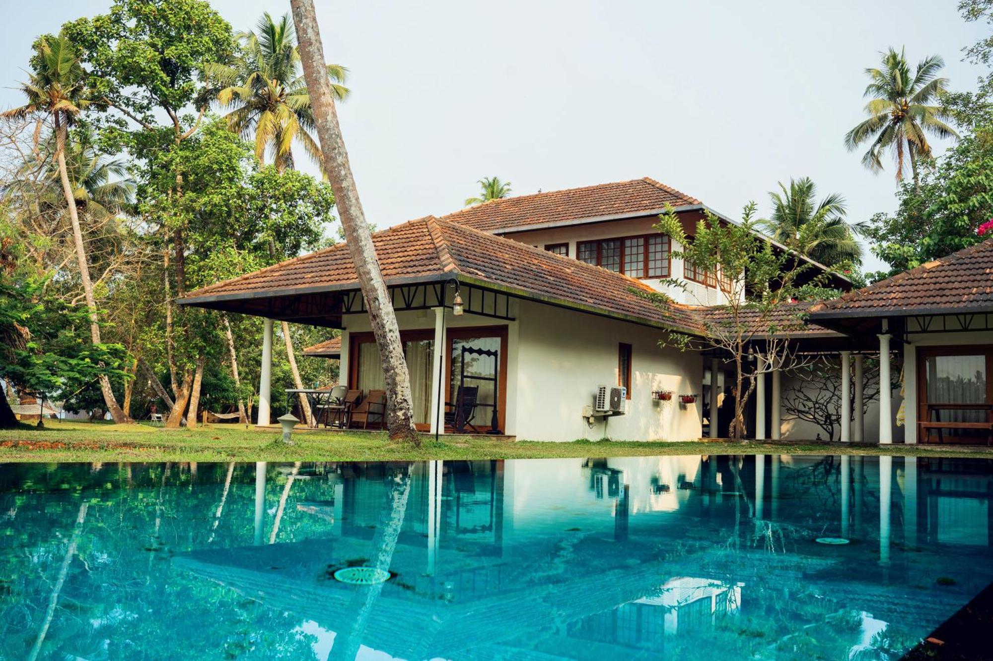 Cranganor History Cafe & Riverside Chateau North Paravur エクステリア 写真