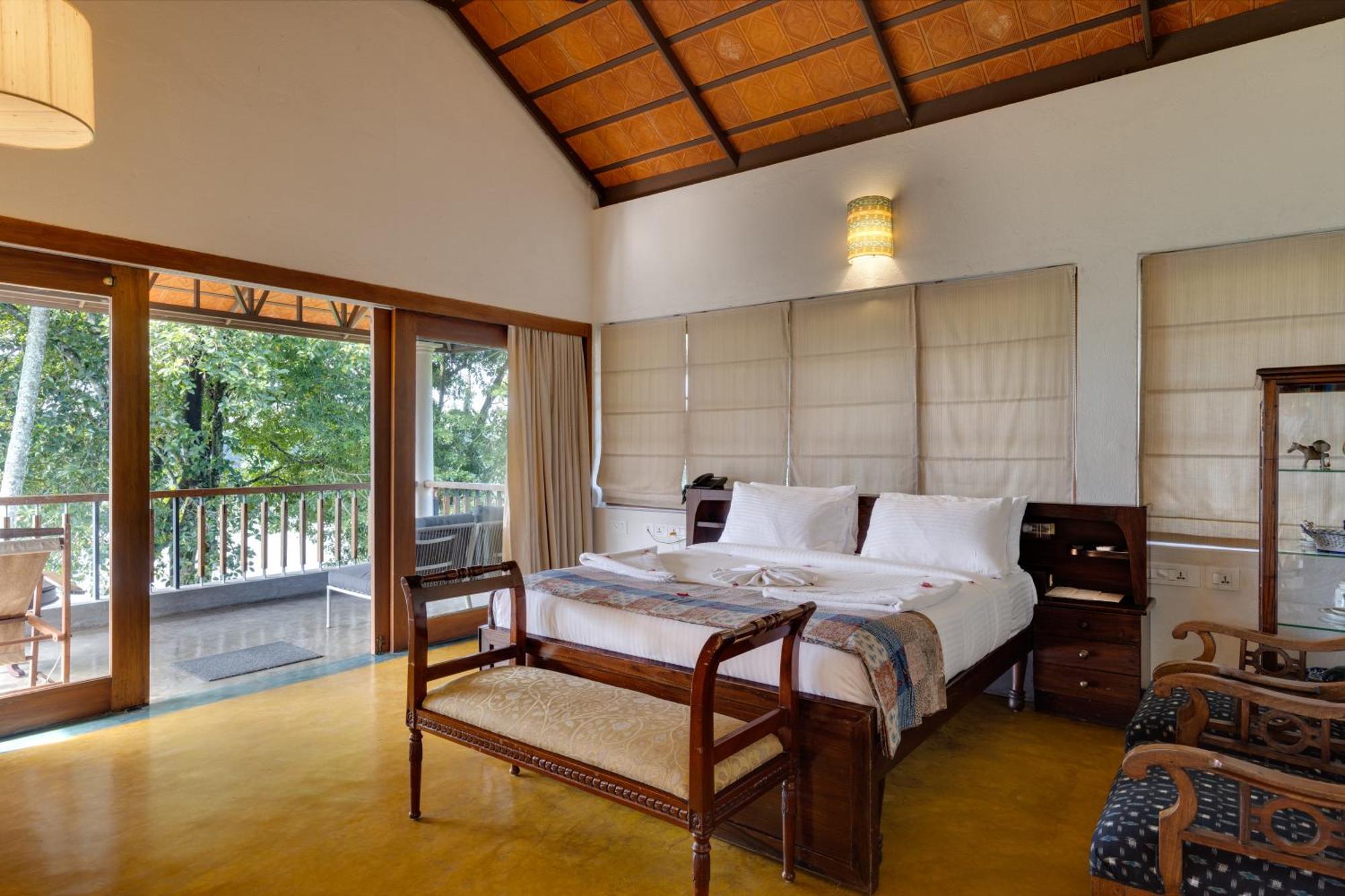 Cranganor History Cafe & Riverside Chateau North Paravur エクステリア 写真