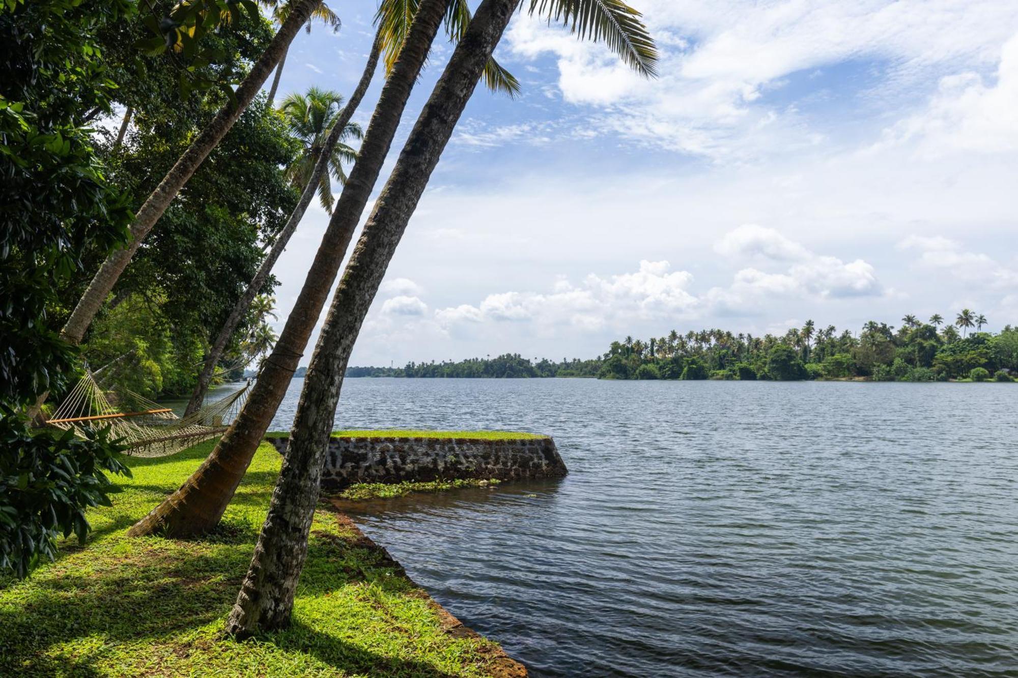 Cranganor History Cafe & Riverside Chateau North Paravur エクステリア 写真